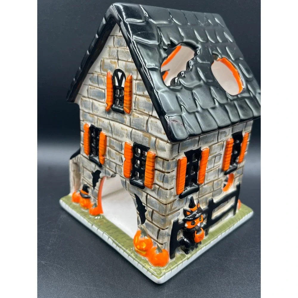 Bath & Body Works Halloween Haunted House Ceramic Tealight Luminary 6.5